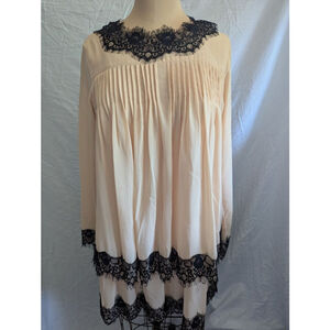 Eyelash Lace Long Sleeve Tiered‎ Mini Dress Size L Cream & Black Coquette Fairy
